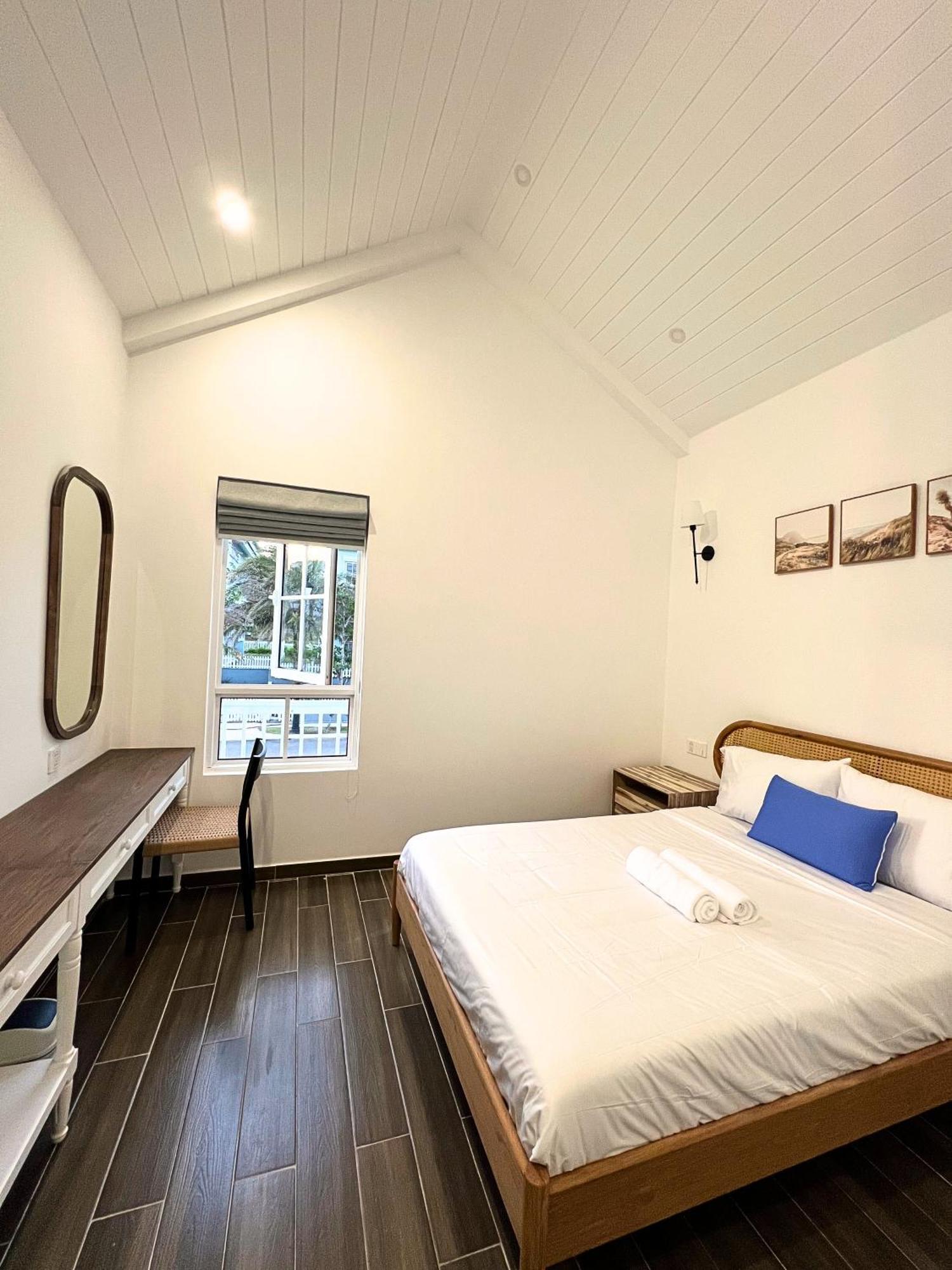 Seamoni Seaview 01 - Novaworld Villa *